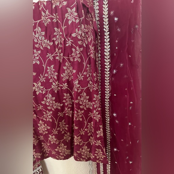 3 piece Pakistani outfit - Picture 4 of 5